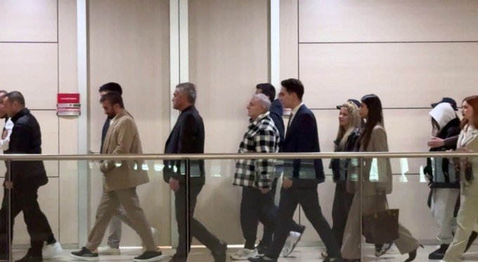 Yasa dışı bahis operasyonunda gözaltına alınan ünlüler adliyeye getirildi