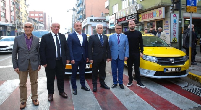 Başkan Bozbey'den taksicilerin sorunlarına çözüm