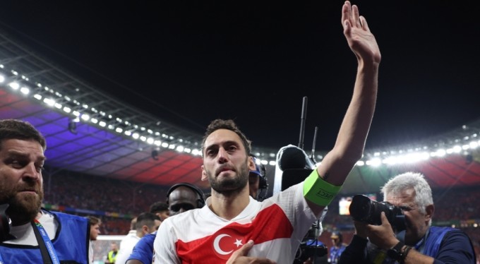 Hakan Çalhanoğlu: "Milan'dayken Galatasaray'a gelme ihtimalim vardı"