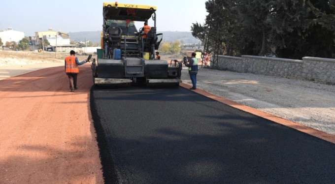 Osmangazi'nin asfalt mesaisi