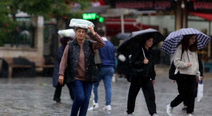 Bursa Valiliği'nden fırtına uyarısı