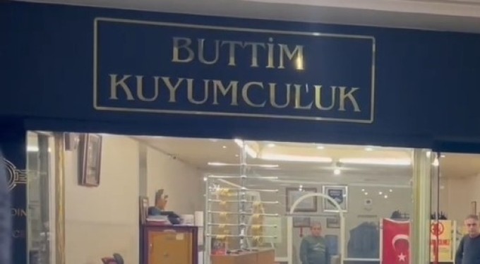 Bursa'da silahlı saldırı! Takip ettiği kişiyi bacağından vurup gasp ettiği araçla kaçtı