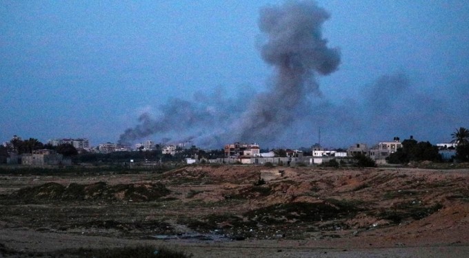 Gazze'de can kaybı 43 bin 922'ye yükseldi