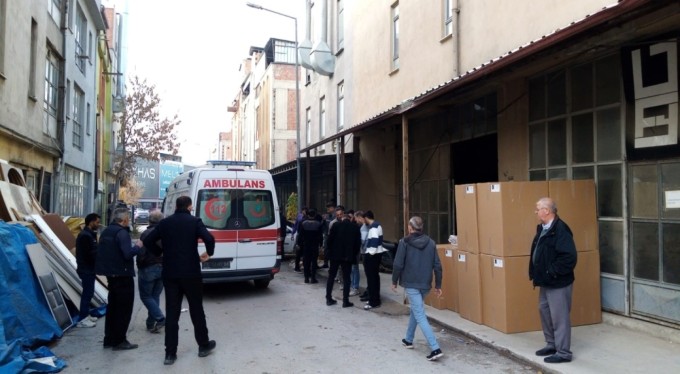 Bursa'da kan davalı hasmını sokak ortasında vurdu