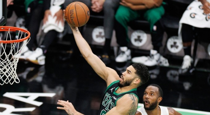 Cleveland Cavaliers'ın 15 maçlık galibiyet serisi Boston'da sona erdi