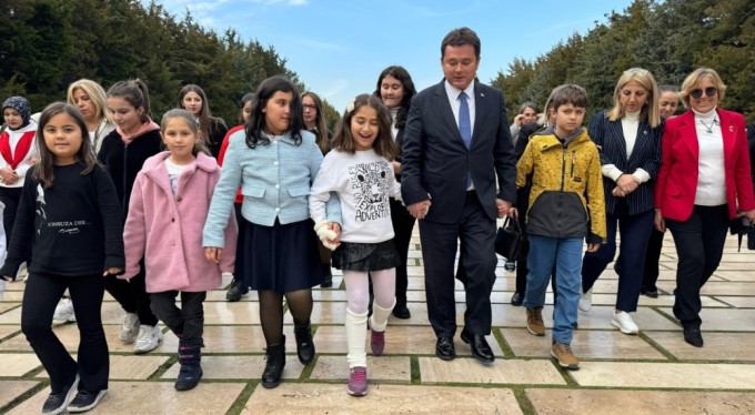 Osmangazili çocuklar Anıtkabir'de