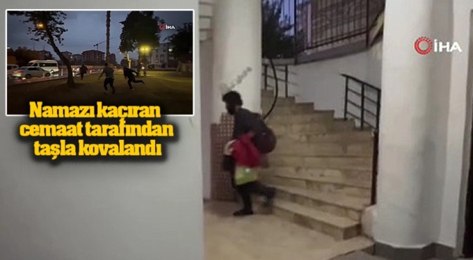 Bir garip olay! Eli bıçaklı şahıs müezzin ve cemaati camiye sokmadı