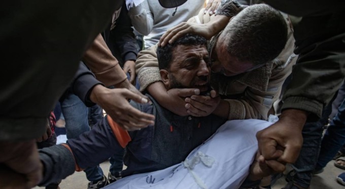 Gazze'de can kaybı 44 bin 176'ya yükseldi