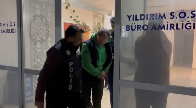 Uyuşturucu tacirleri zehirleri yastık kılıfına saklamış