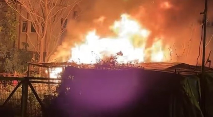 Bursa'da alevlerin sardığı depo küle döndü