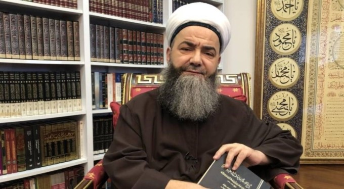 Cübbeli Ahmet Hoca hastaneye kaldırıldı