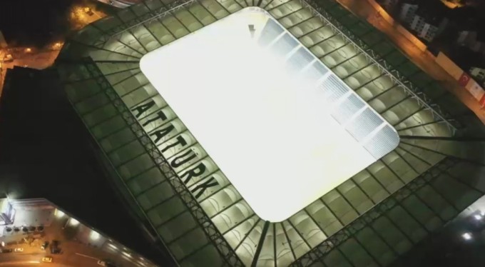 Mustafa Kemal Atatürk'ün ismi Fenerbahçe stadına yazılıyor