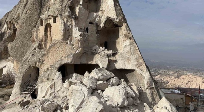 Milyonlarca yıllık peribacası böyle çöktü