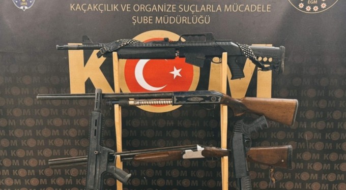 Manisa ve Bursa'da silah tacirlerine eş zamanlı operasyon