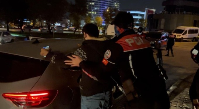 Bursa'da Yunus Timlerinden 'huzur' uygulaması : 8 silah 17 şüpheli yakalandı