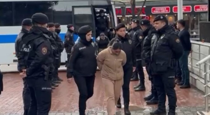 Bursa'da küme evlerine operasyon : 6 şüpheli yakalandı 1 polis memuru yaralandı