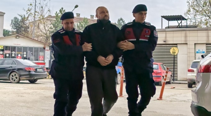 Bursa'da 18 yıl hapis cezasıyla aranan şüpheliyi jandarma yakaladı