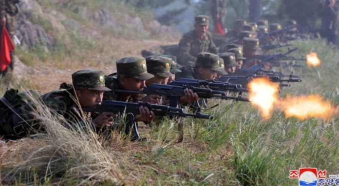 "Kuzey Kore askerleri Rusya adına savaşan Çeçen birliklere 'dost ateşi' açtı: 8 ölü"