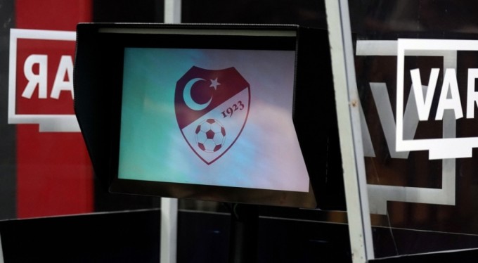 Galatasaray - Trabzonspor maçının VAR'ı Onur Özütoprak oldu