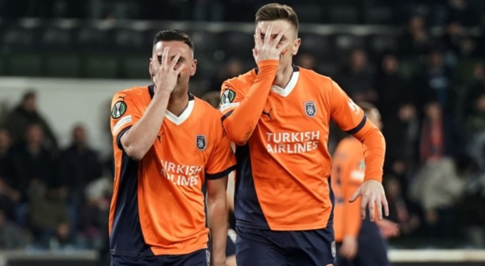 Başakşehir, play-off için sahada