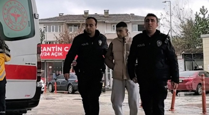 Bursa'da babasını 6 yerinden bıçakladıktan sonra 112'den yardım istedi