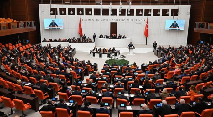 TBMM Genel Kurulu'nda Devlet Memurları Kanununda değişiklik teklifi kabul edildi