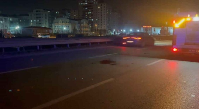 Motosiklet vinçe arkadan çarptı: 2 yaralı