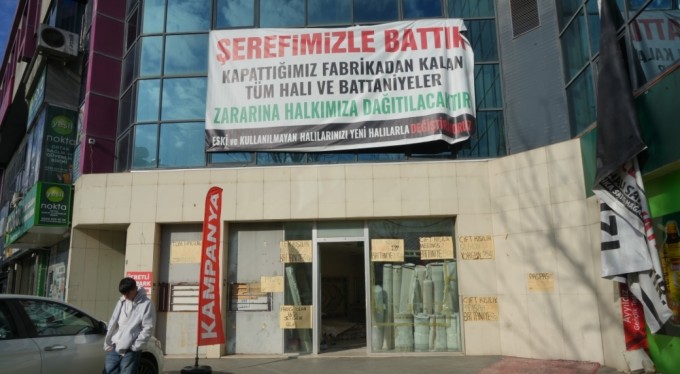 Bursa'da kapanan fabrikanın ürünleri maliyetine satılıyor