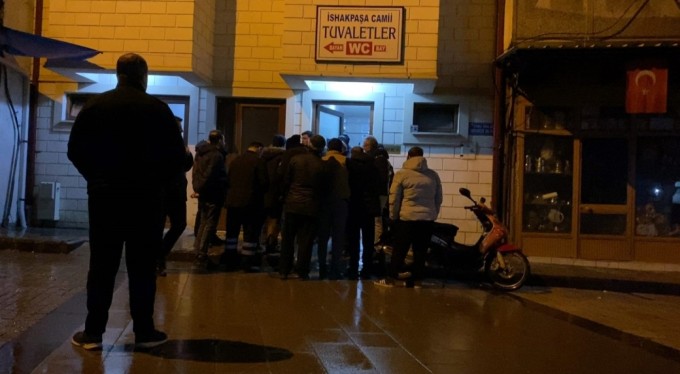 Yaşlı adam, tarihi caminin tuvaletinde ölü bulundu