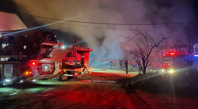 Ses sistemi üzerine faaliyet gösteren fabrika küle döndü