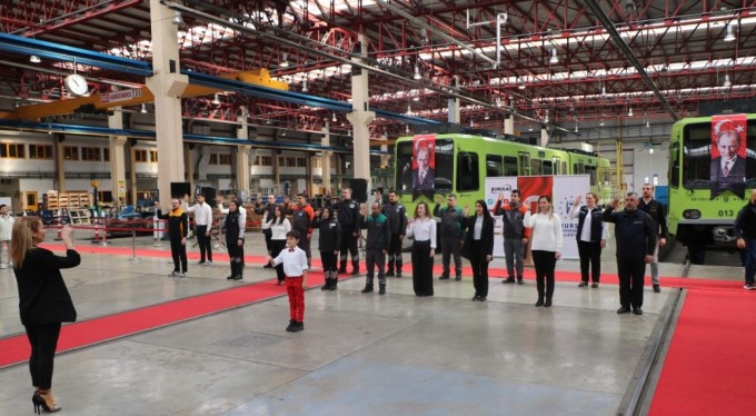 Büyükşehir'de hizmet artık bir işarete bakıyor