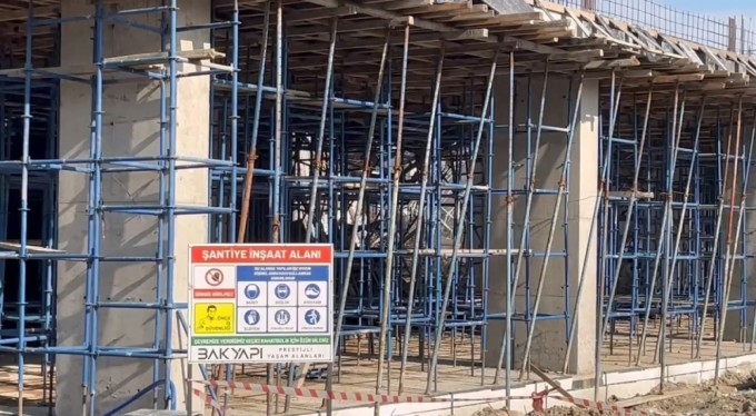 İnşaat sahasında çökme, 5 işçi yaralandı