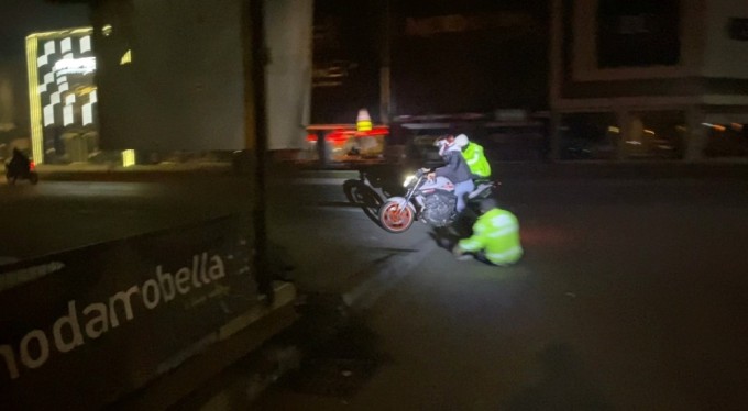 Bursa'da 'Dur' ihtarına uymayıp polise çarptı