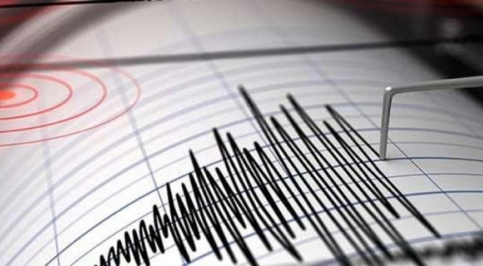 Ege Denizi'nde 5.2 büyüklüğünde deprem