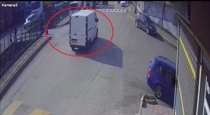 17 yaşındaki ehliyetsiz sürücü kurbanı voleybolcu kız yaşam savaşı veriyor