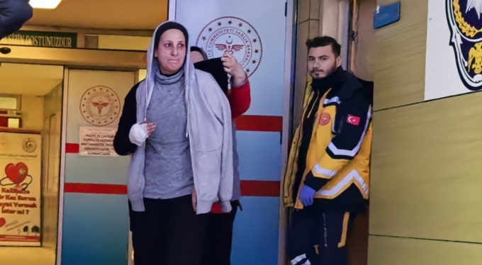 Elini makineye kaptıran işçi yaralandı