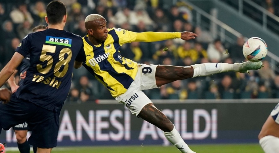 Derbi öncesi hata yapmadı! Fenerbahçe evinde Kasımpaşa'yı rahat geçti