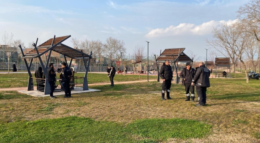 Bursa'da Kavgayı ayıran güvenlik görevlisi döner bıçağıyla yaralandı