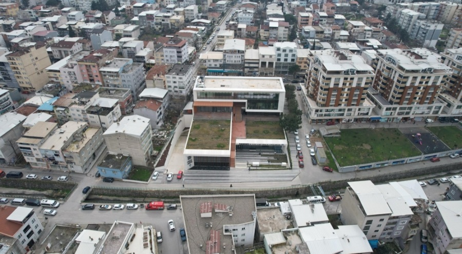 Yıldırım'ın merkezine, 5 yıldızlı gençlik ve spor kompleksi