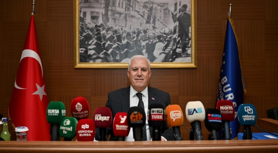 Başkan Bozbey'den okullarda süt dağıtımı açıklaması