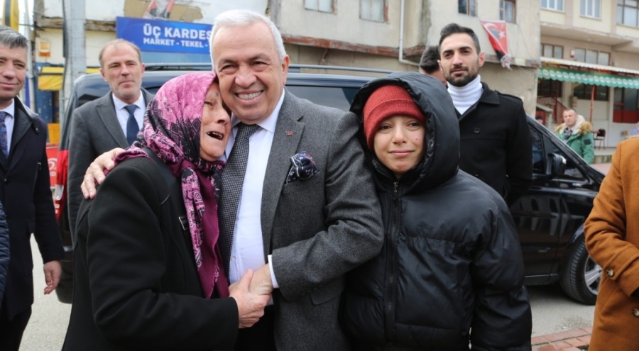 Başkan Şadi Özdemir vatandaşları dinledi