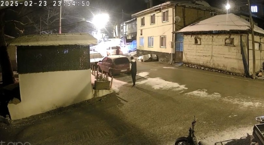 Bursa'da kendisini bıçakla yaralayan şahsı kurşun yağmuruna tuttu