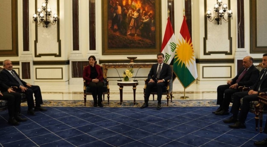 IKBY Başkanı Barzani, terör örgütü PKK'yı silah bırakma çağrısına uymaya çağırdı