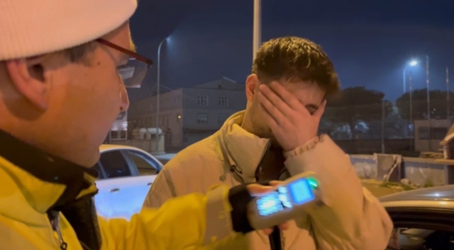 Bursa'da alkolmetreyi üflememek için ağlama taklidi yaptı