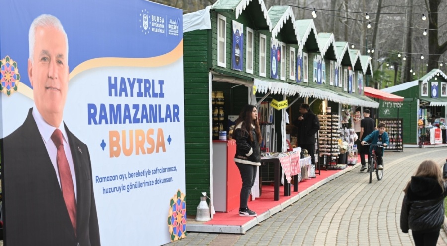 Atıcılar'da 1500 kişilik iftar sofrası