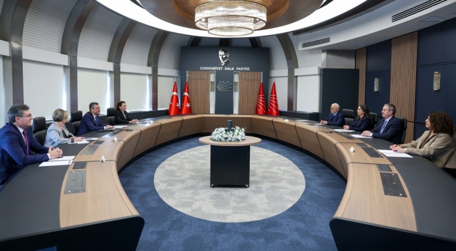 DEM Parti'den CHP'ye ziyaret