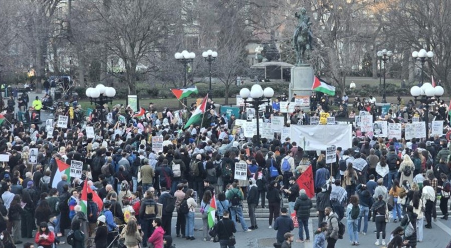 Columbia Üniversitesi'ndeki Filistinli aktivistin gözaltına alınmasını binlerce kişi protesto etti