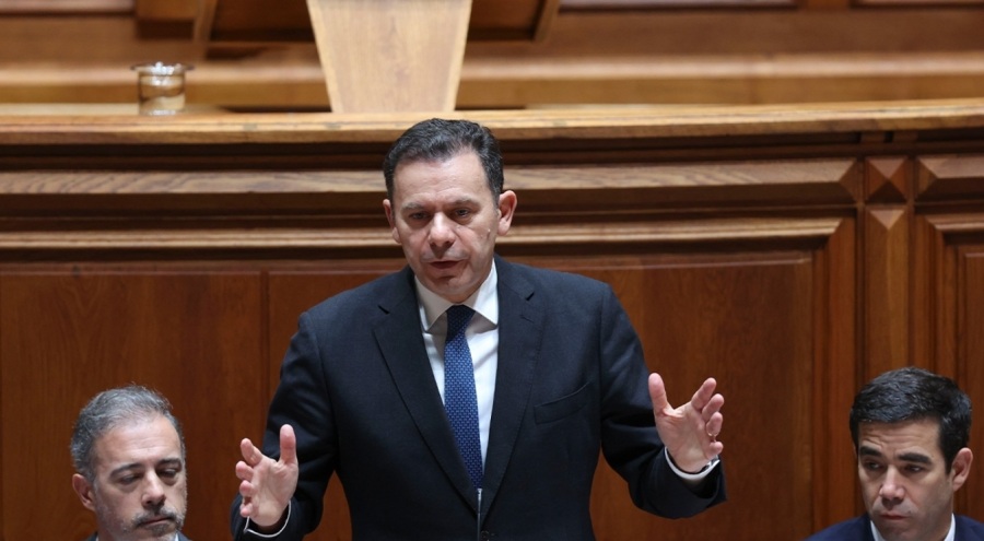 Portekiz'de güvenoyu alamayan hükümet düştü