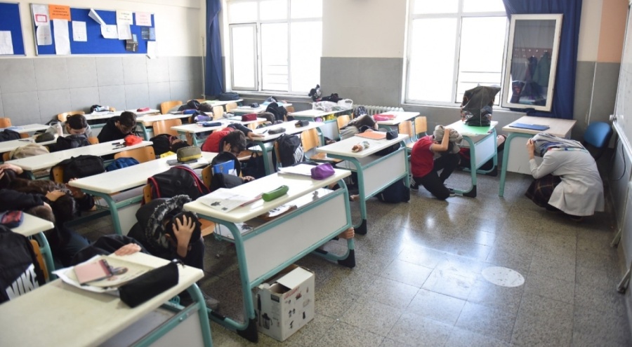 Yıldırım Belediyesi'nden deprem eğitimi