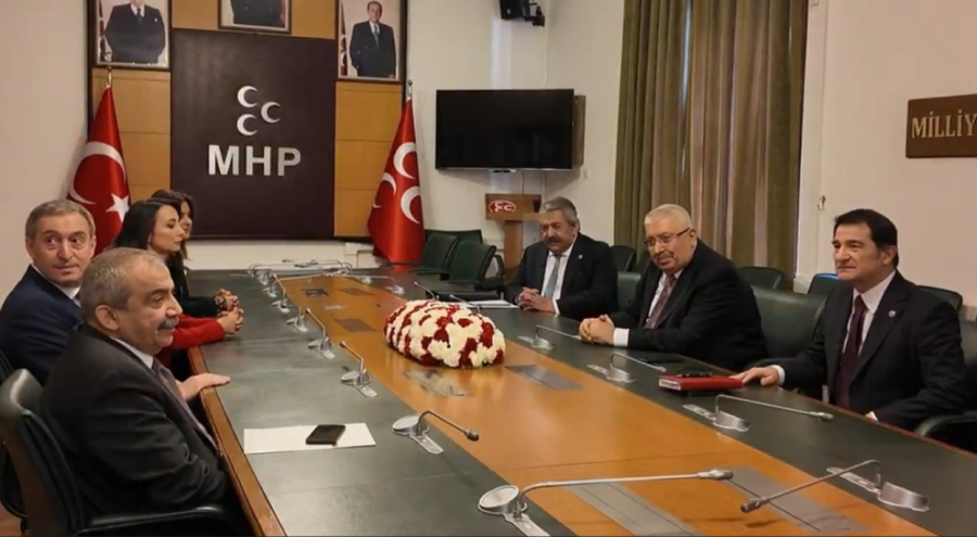 DEM Parti heyeti MHP'yi ziyaret etti
